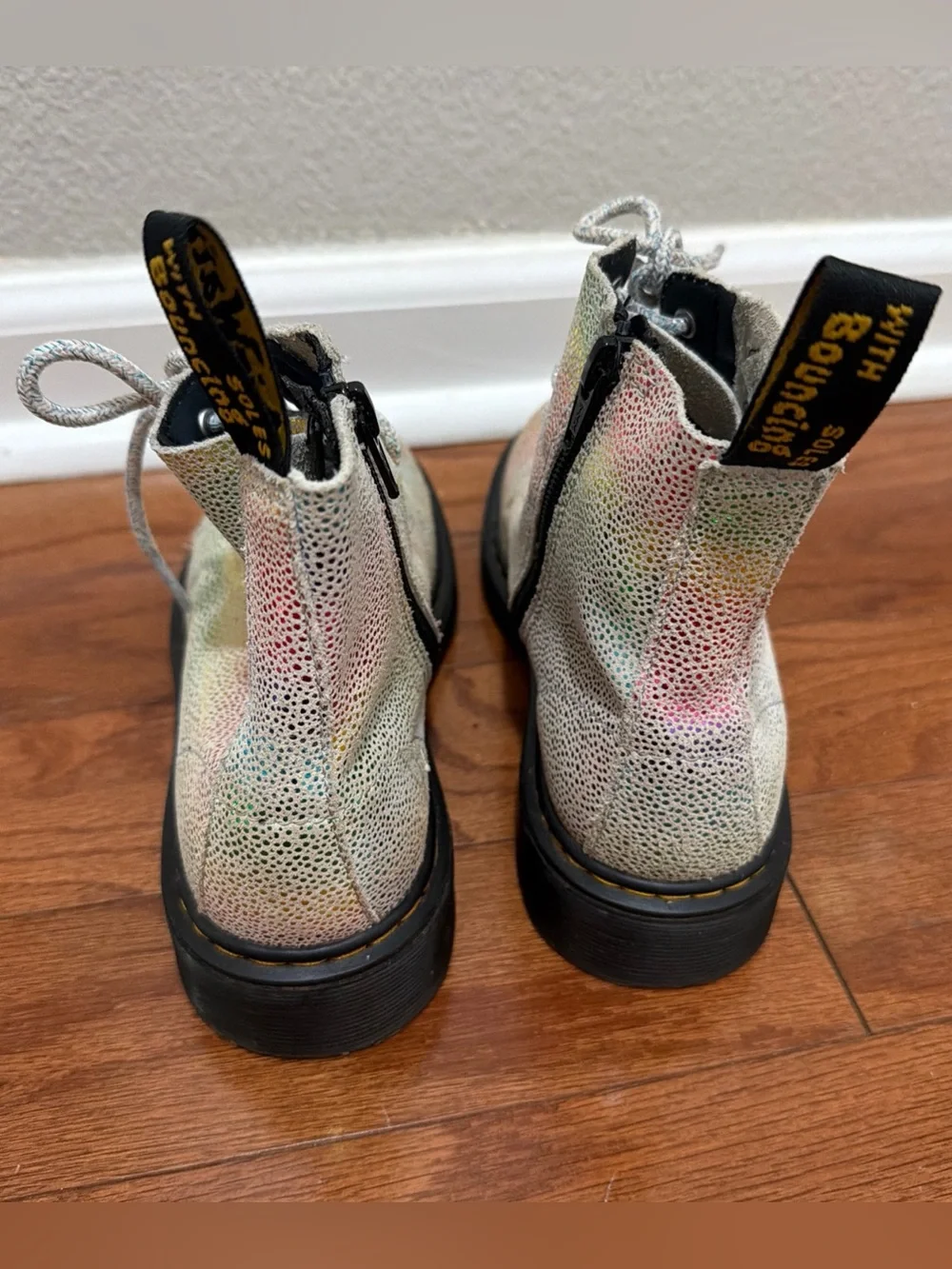 Dr. Martens 1460 Pascal T Girls  Rainbow Glitter Boots Size US 3